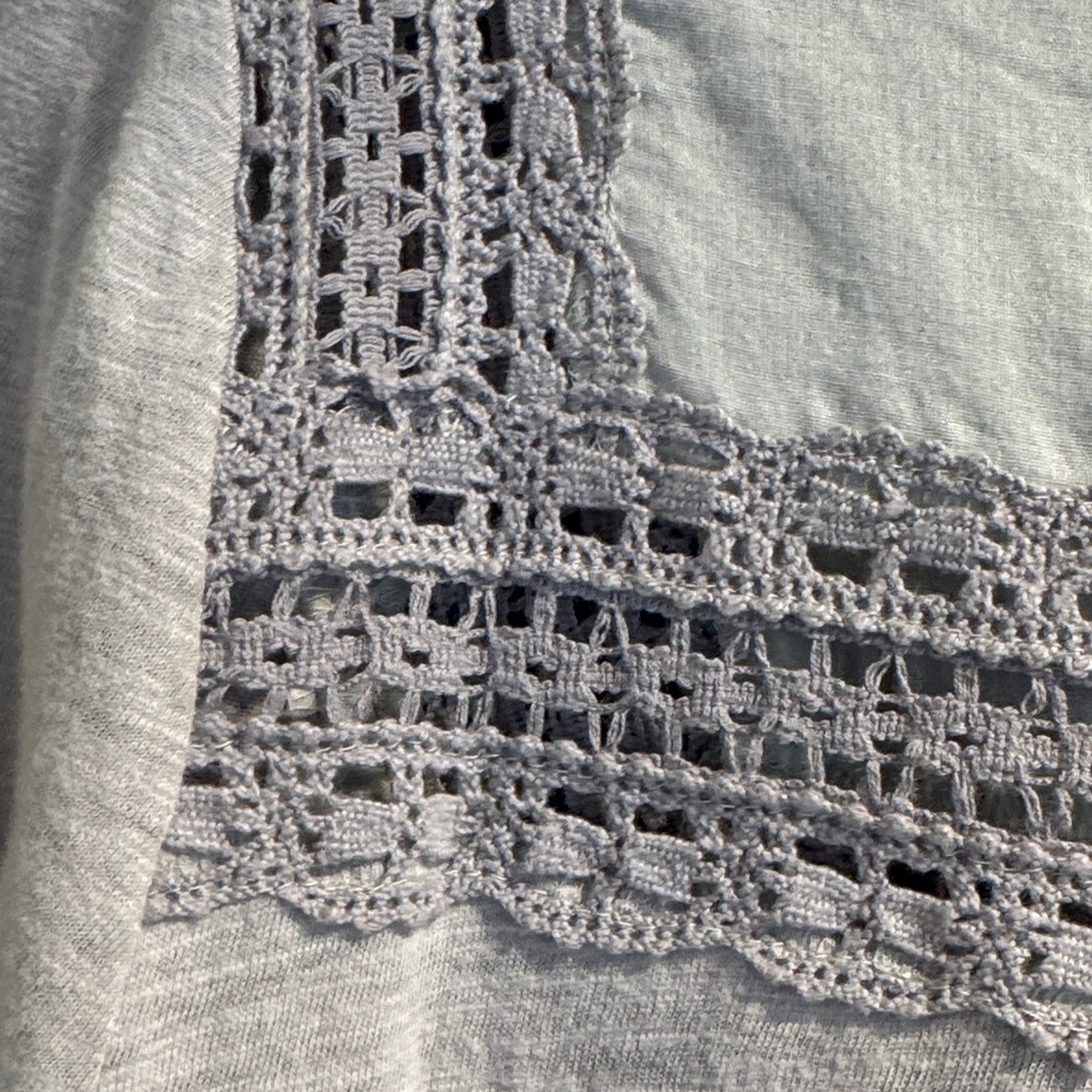 Meadow Rue - Anthropologie light gray Lace Detail Top women’s medium - Picture 7 of 16